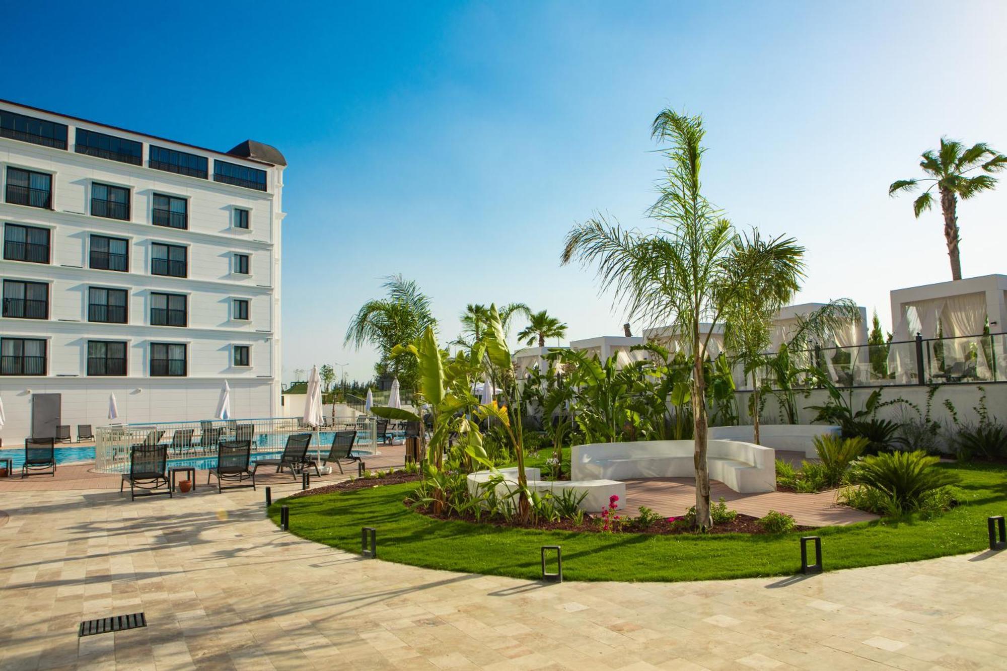 Ramada By Wyndham Dalaman Exterior foto